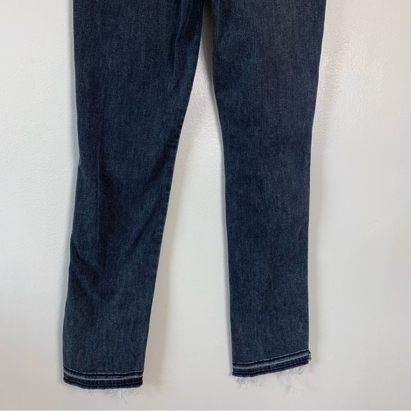 Mother The High-Waisted Rascal Slice Undone Hem Jeans in Friday the 13th Sz 32 - Picture 10 of 13